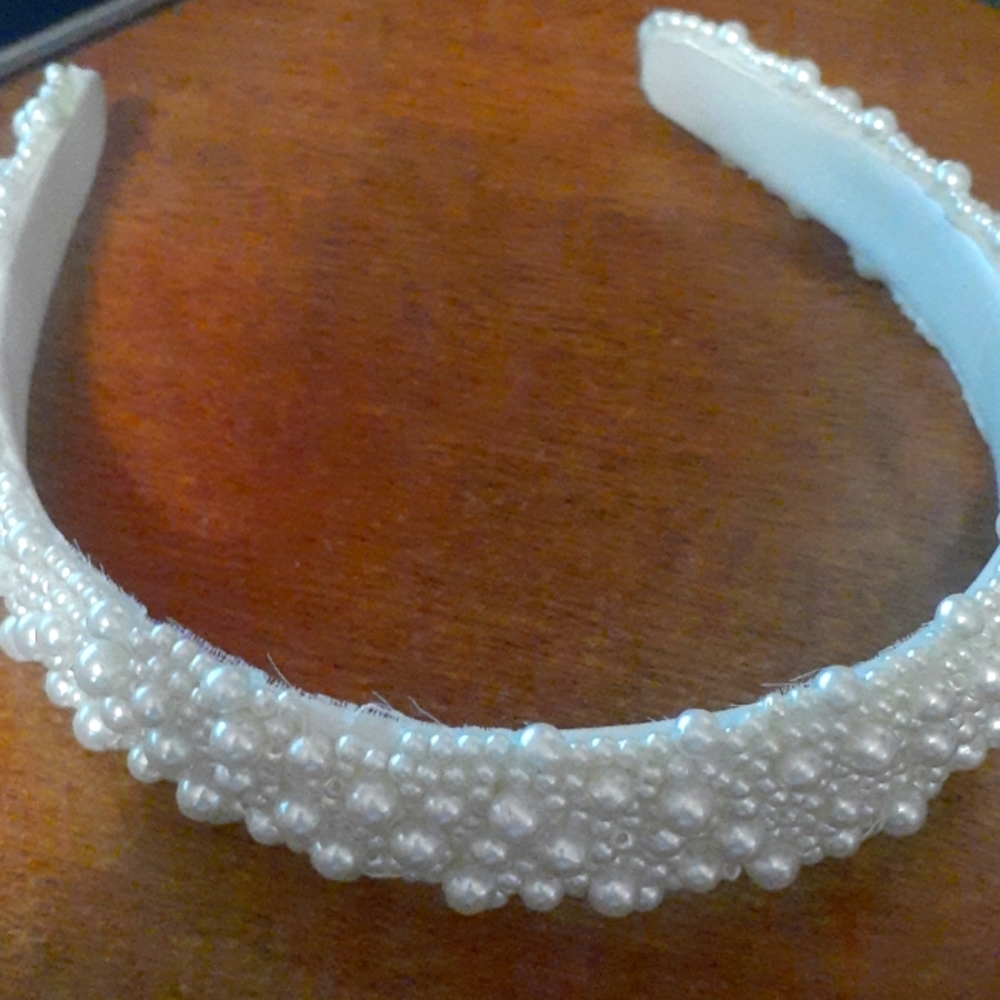 Pearl headband
